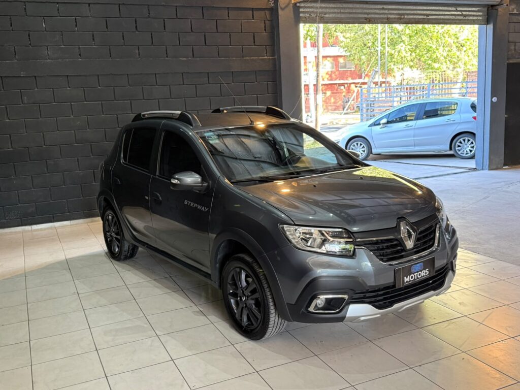 RENAULT STEPWAY 1.6 INTENSE C/GNC 2023