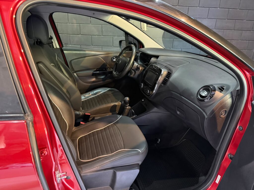 RENAULT CAPTUR 2.0 INTENSE 2017