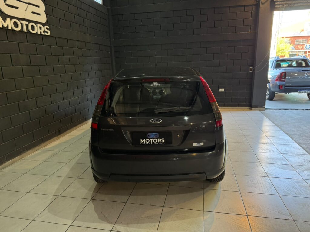 FORD FIESTA 1.6 AMBIENTE MP3 C/GNC 2010