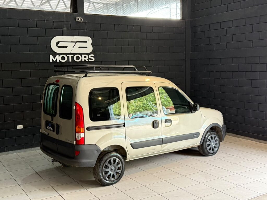RENAUT KANGOO 1.6 7AS AUTHENTIQUE PLUS C/GNC 2012