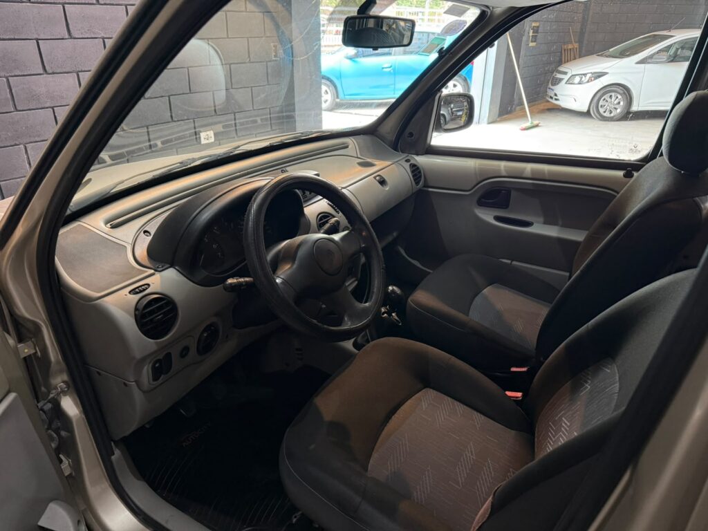 RENAUT KANGOO 1.6 7AS AUTHENTIQUE PLUS C/GNC 2012
