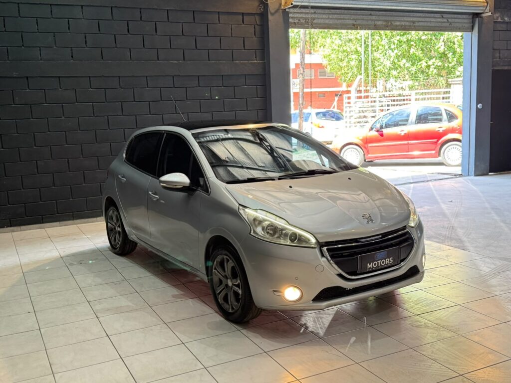 PEUGEOT 208 1.6 FELINE 2016