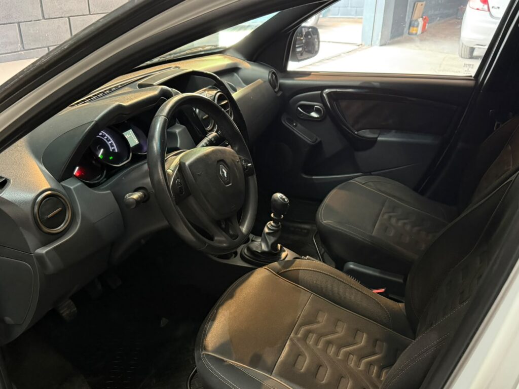 RENAULT DUSTER 2.0 PRIVILEGE 2017