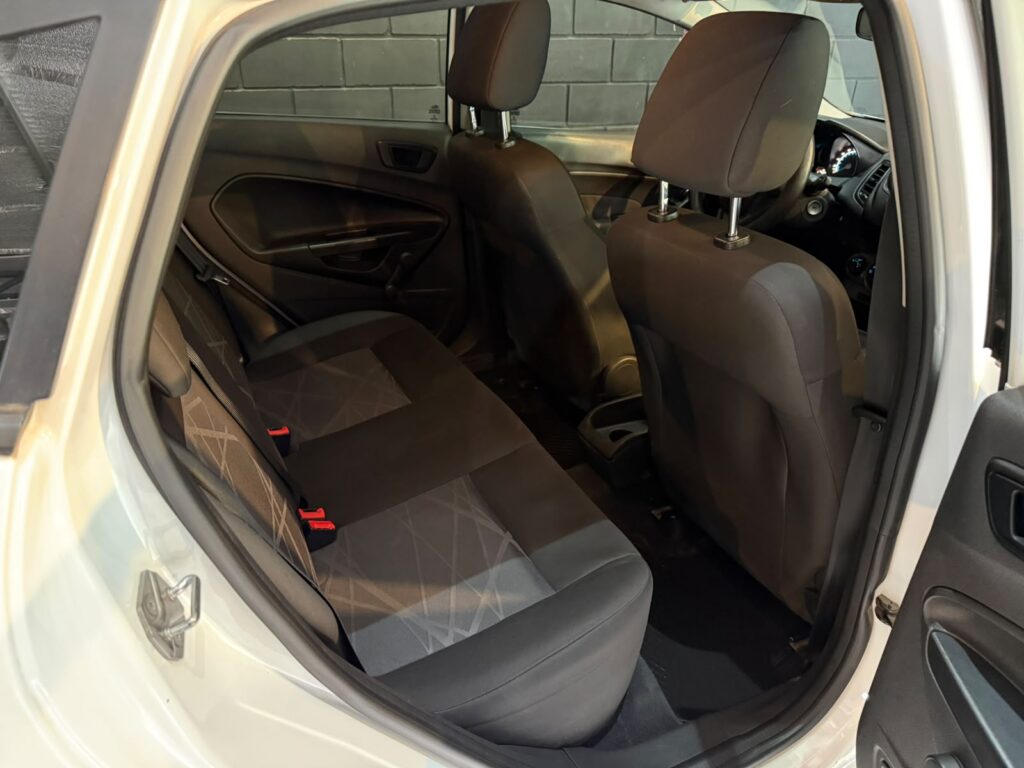 FORD FIESTA 1.6 S 2015