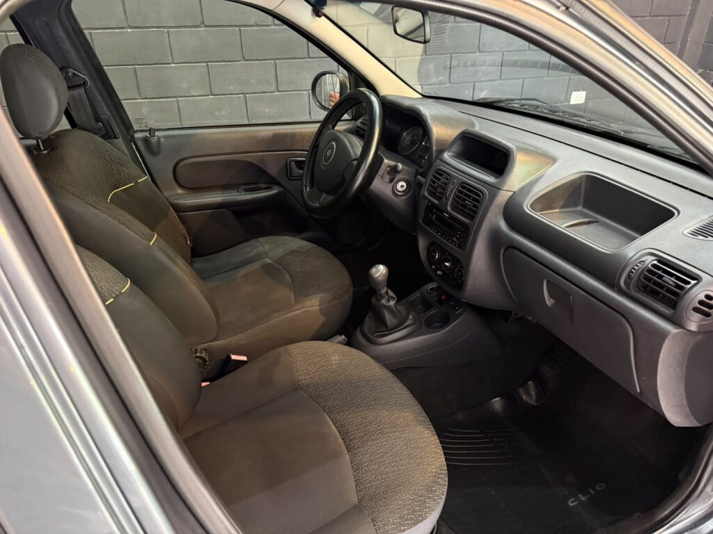 RENAULT CLIO 1.2 CONFORT PLUS 2014